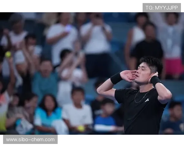 杭州网球队在钻石联赛积分榜上以61分稳居第一名展现强劲实力 杭州网球队在钻石联赛积分榜上以61分稳居第一名展现强劲实力