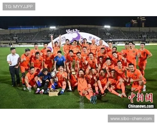 香港足球明星队在江苏的精彩对决展现了足球的魅力与团结精神 香港足球明星队在江苏的精彩对决展现了足球的魅力与团结精神