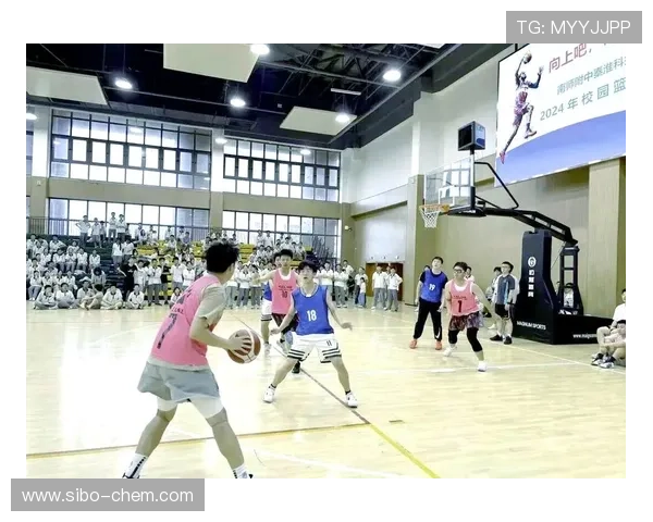 南京排球队荣登排球耐力排行榜首位展现卓越实力与团队精神 南京排球队荣登排球耐力排行榜首位展现卓越实力与团队精神