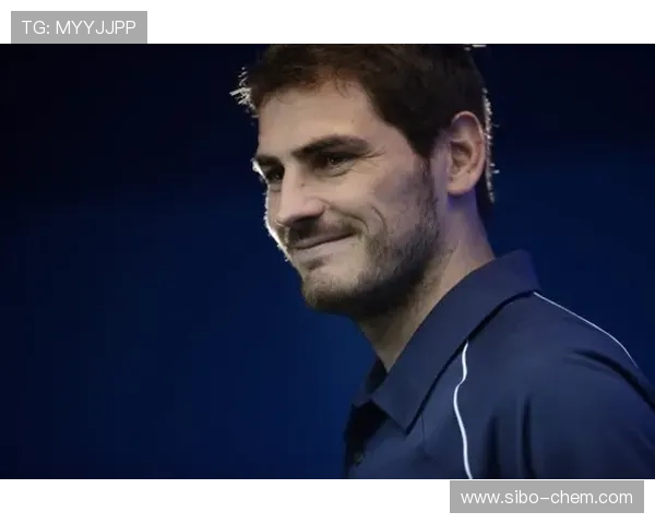 足球明星个人档案揭秘:从青涩少年到世界顶级球星的成长之路 足球明星个人档案揭秘:从青涩少年到世界顶级球星的成长之路