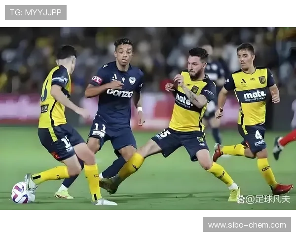 克莱足球明星合影精彩瞬间回顾与背后的故事分享